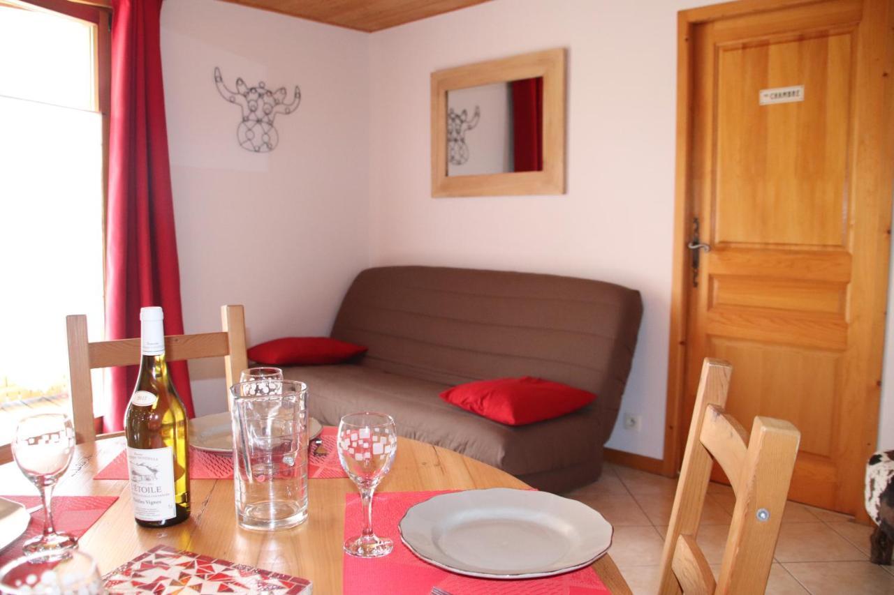 logement entre lac et montagnes Thônes Extérieur photo