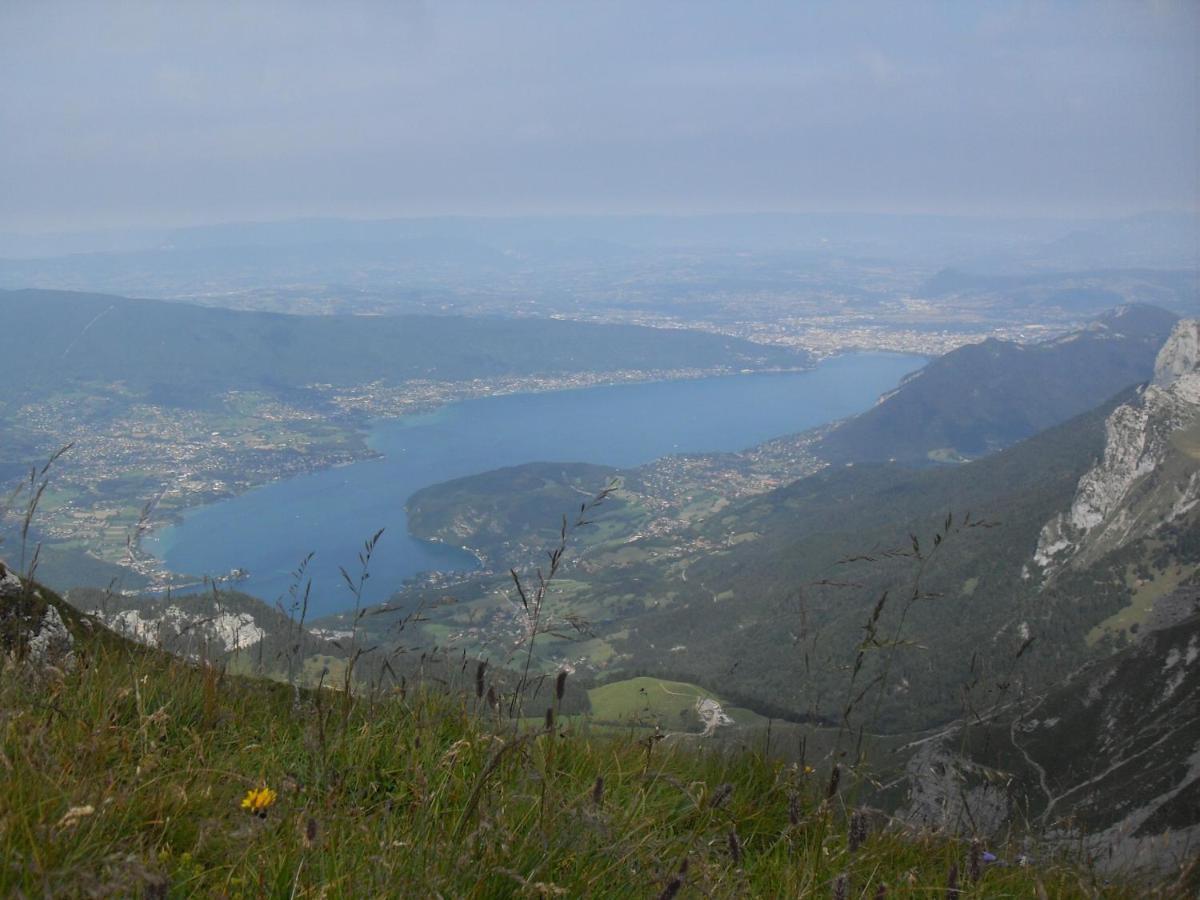 logement entre lac et montagnes Thônes Extérieur photo